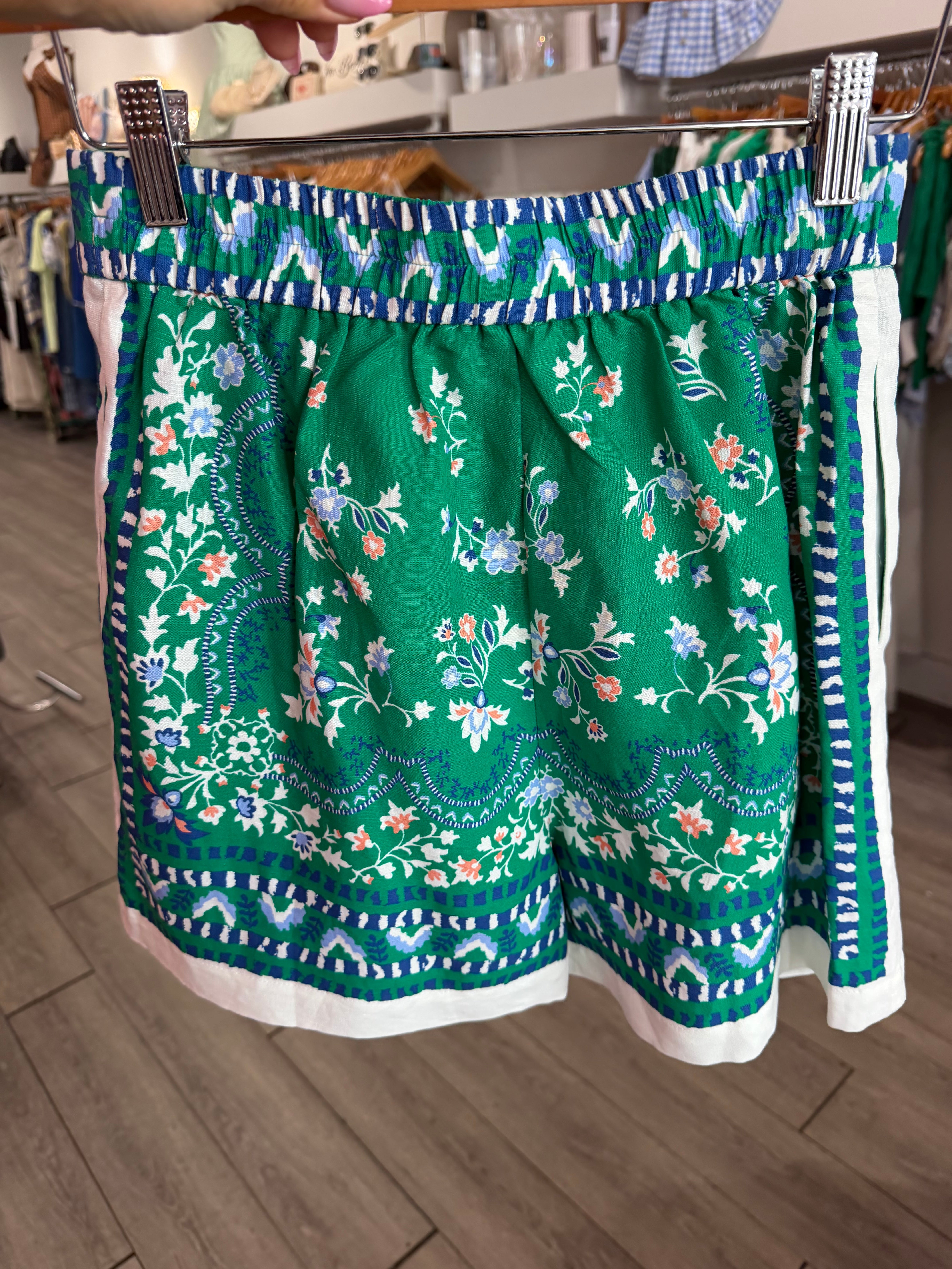 Leanne Floral Border Shorts