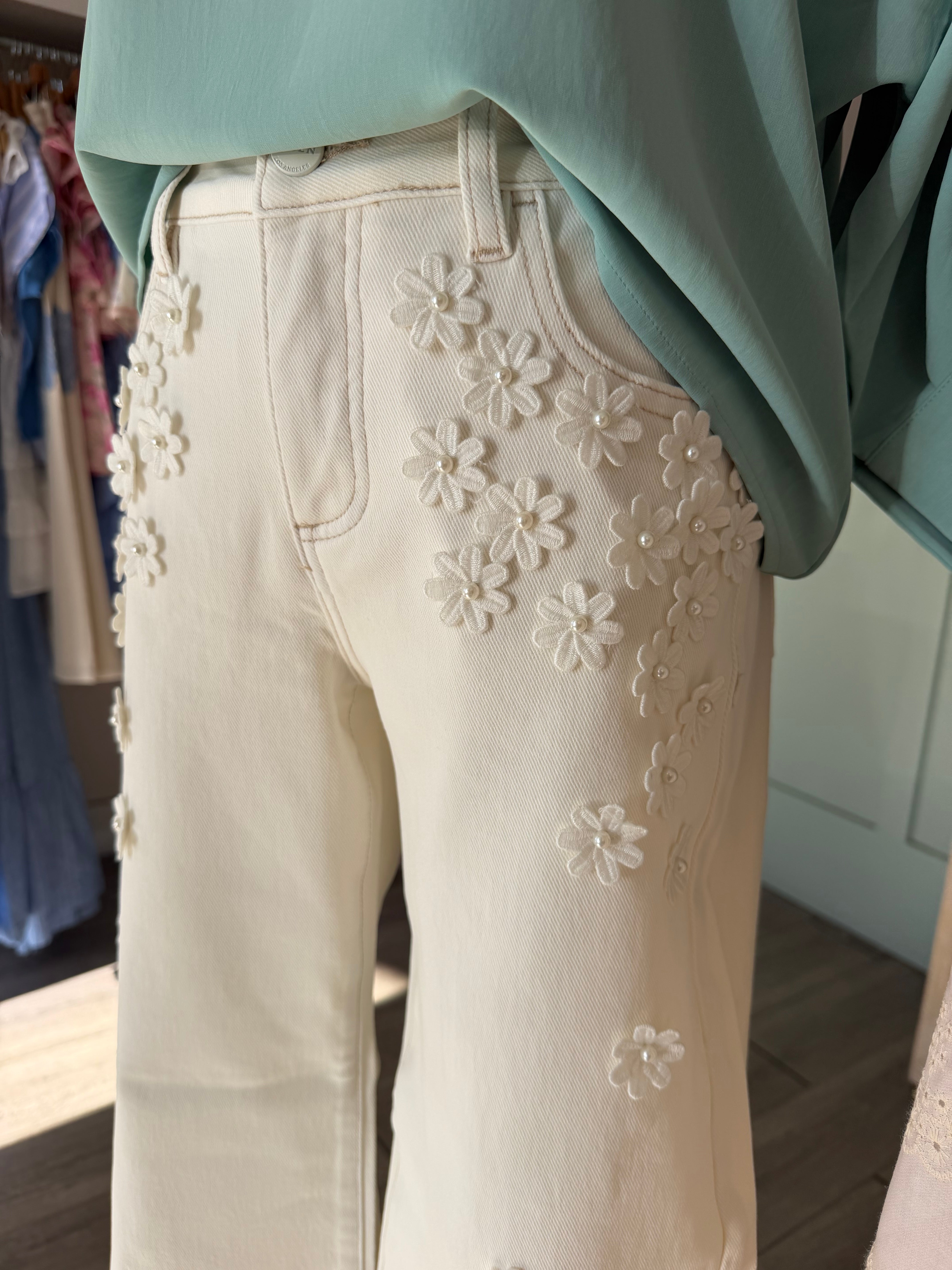 Daria Mid Rise Crop Wide Flower Detail Jeans