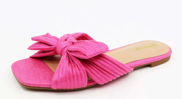 Buzzing Bow Sandal