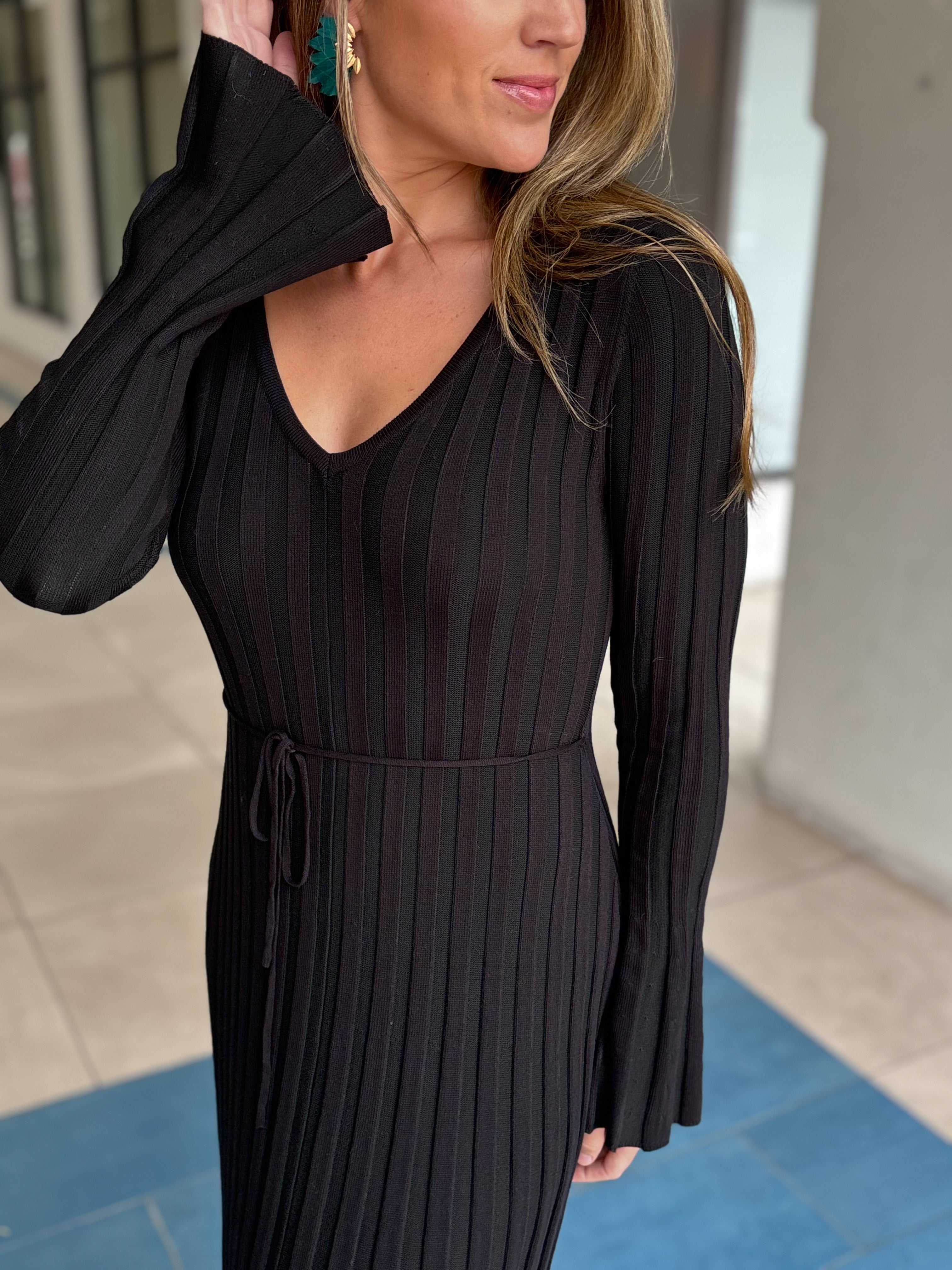 Bixby Knit Maxi Dress (Black))
