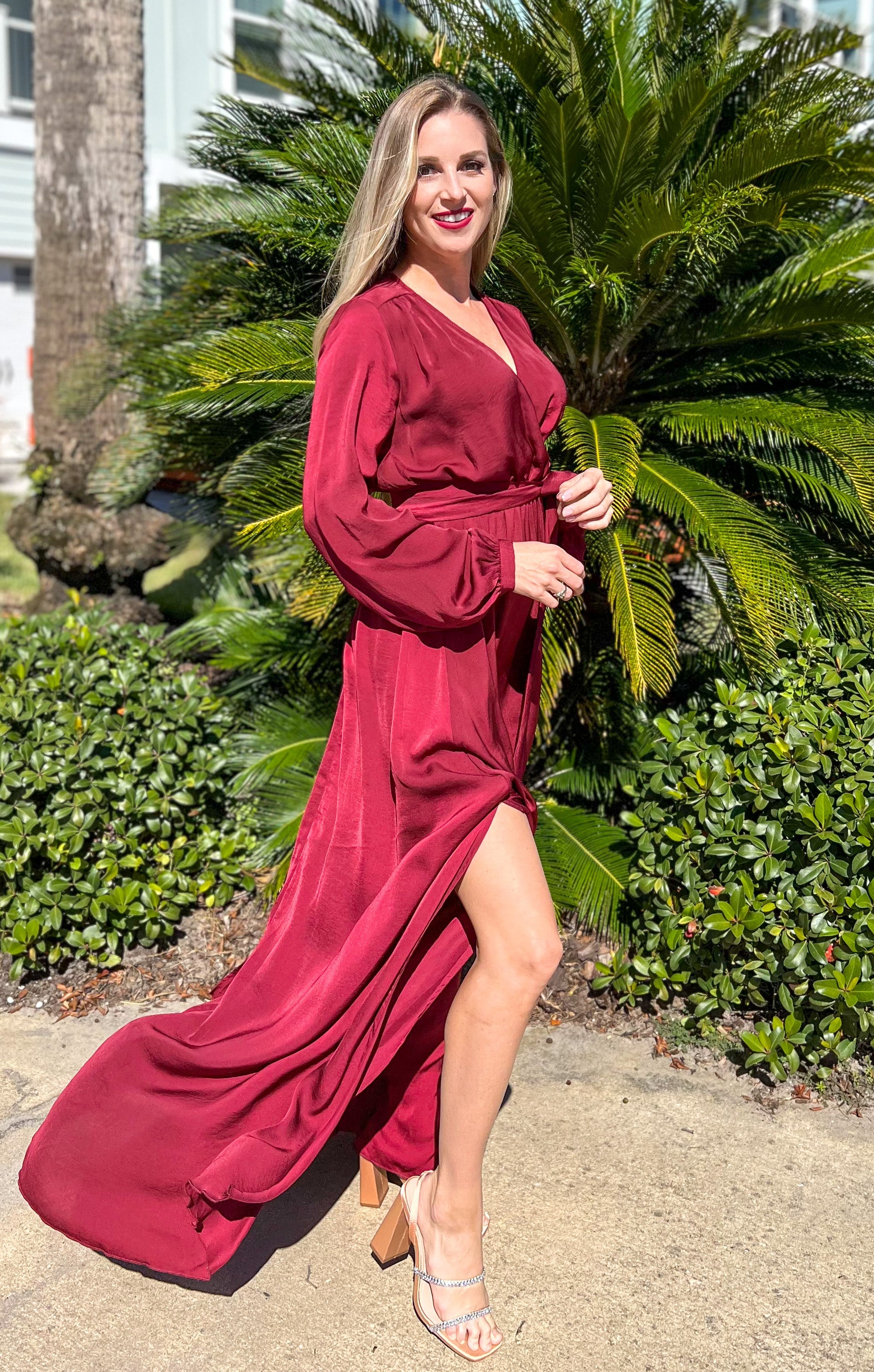 Jenna Belted Maxi Dress (Burgundy)